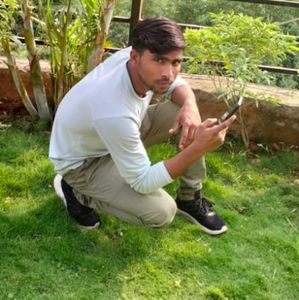 Meet your Posher, Mahtab